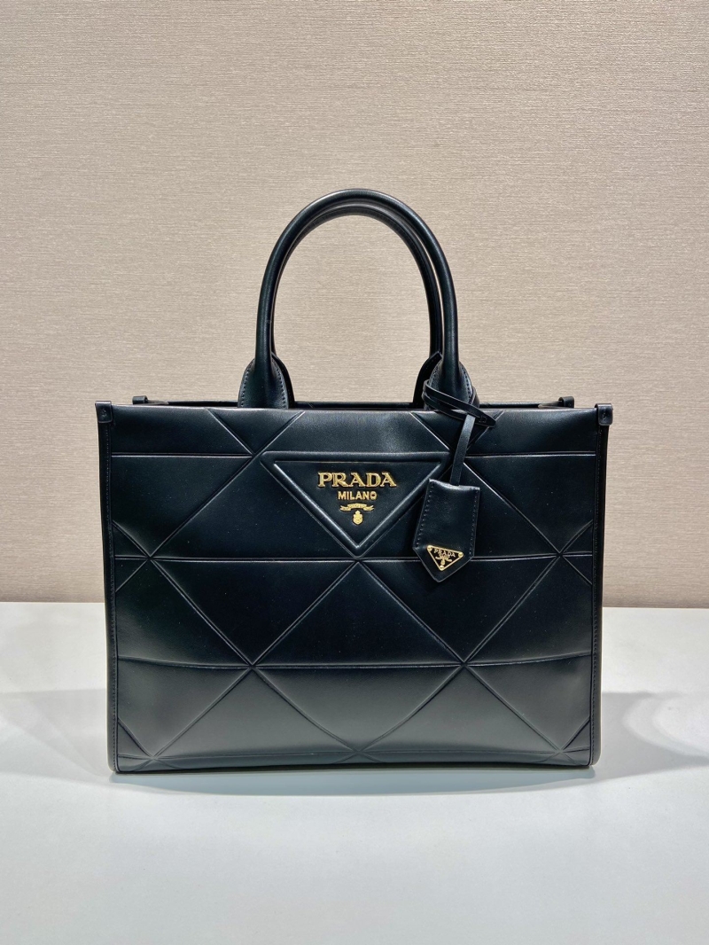 Pra*a tote bags
